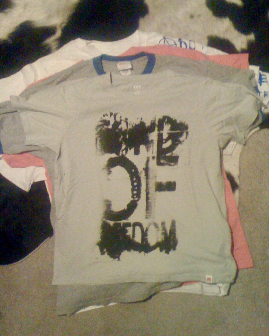 £5 MYSTERY SAMPLE TEES