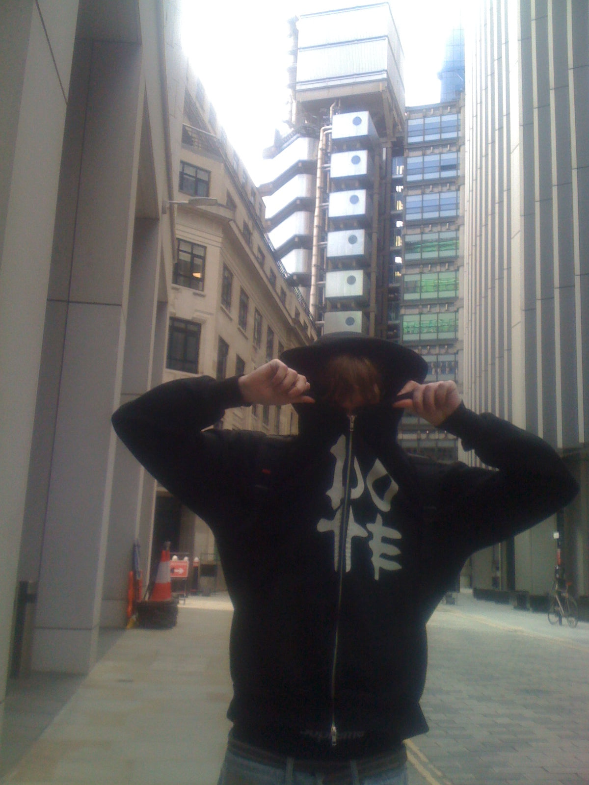 DOTE ZIP UP